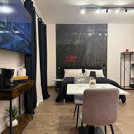 Elene Luxury Boutique Πανσιόν 4*