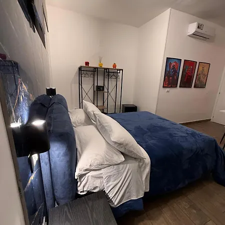 Πανσιόν Elene Luxury Boutique 4*