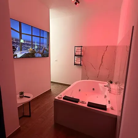 Πανσιόν Elene Luxury Boutique 4*
