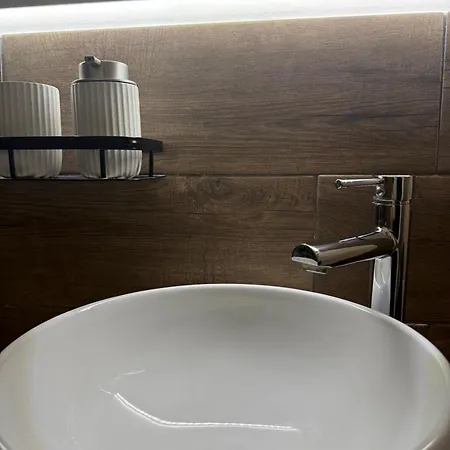 Πανσιόν Elene Luxury Boutique 4*