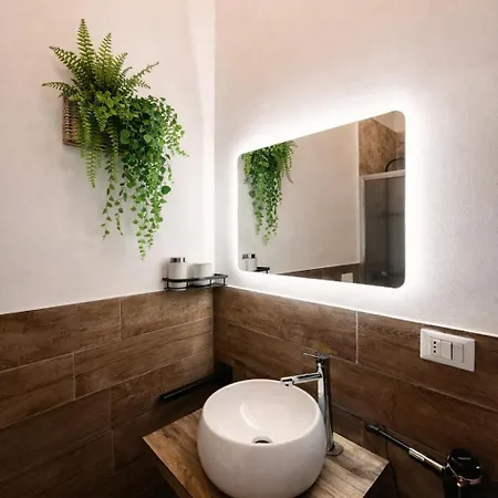 Πανσιόν Elene Luxury Boutique 4*